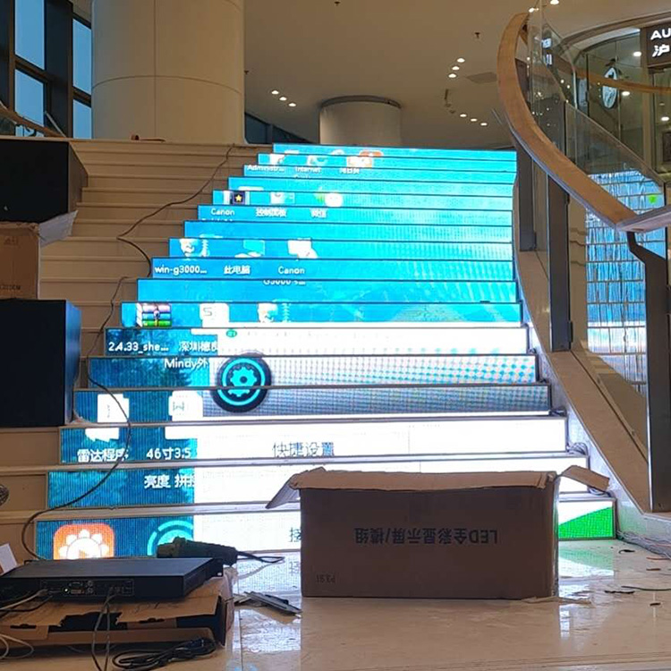 内蒙古吾越广场LED地砖阶梯显示屏P3.91