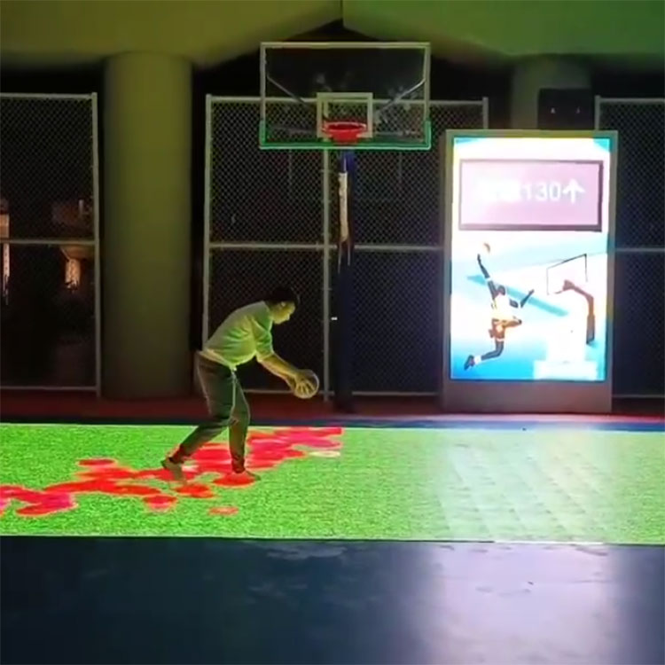 在LED互动地砖屏上打篮球 高承重素材可变换